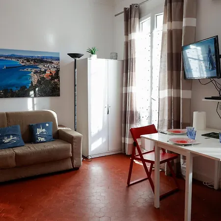 Beaux Studio En Plein Coeur Du Prestigieux Quartier Du Port * 니스