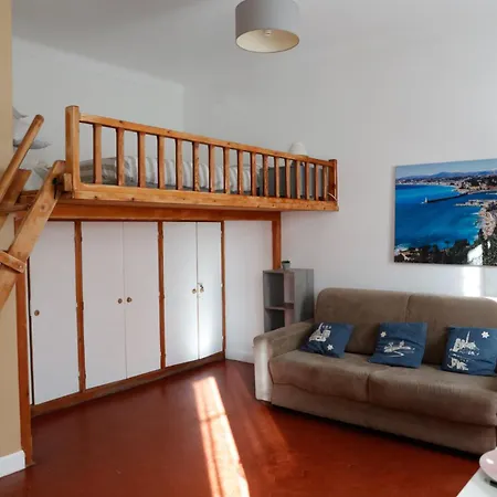 아파트 Beaux Studio En Plein Coeur Du Prestigieux Quartier Du Port *